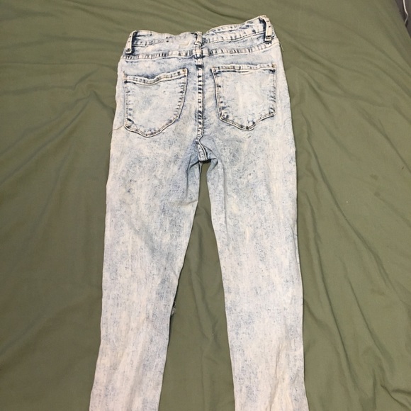 Retro Acid Wash High Rise distressed Jeans - Picture 2 of 7